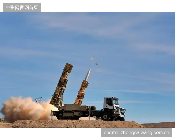 伊朗队防线将继续倚重哈吉萨菲等老将的经验，以维持球队标志性的防守硬度。